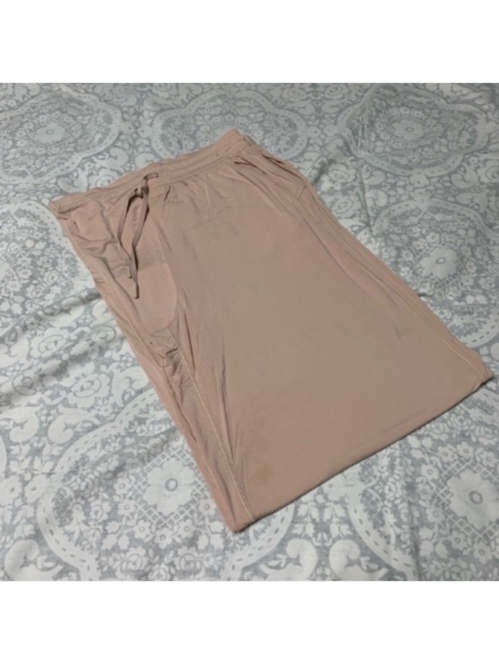Lululemon Athletica Wide leg
Pants 6